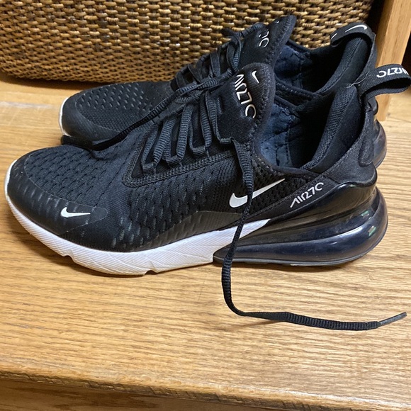 Nike Air Max 270 - Picture 3 of 7